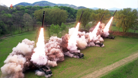 북한, 동해상으로 탄도미사일 수 발 발사…합참 발표(종합)