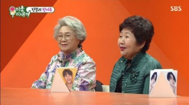 방송인 박수홍의 어머니 지인숙(왼쪽) 여사가 SBS 예능 프로그램 '미운 우리 새끼' 잠정 하차 전 최소 분량 등장했다. 방송화면 캡처