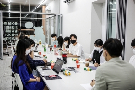 “최소한의 규칙에 최대한 자율성 보장하려고 하죠”