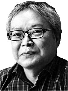 [구모룡 칼럼] 공공도서관은 민주주의의 기둥