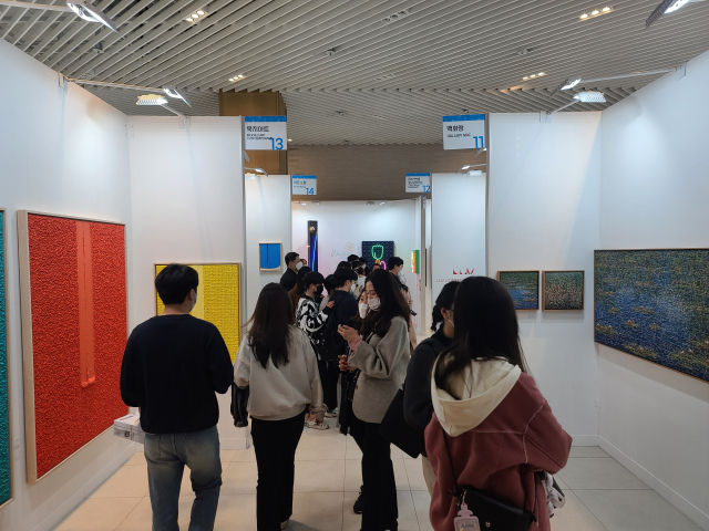 부산화랑협회는 4월 7일부터 10일까지 벡스코에서 열리는 2022 BAMA에 앞서 서울에서 '2022 BAMA 프리뷰 인 더현대 서울'을 개최한다. BAMA조직위 제공