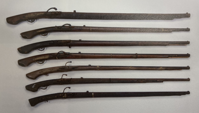 다양한 조총, 조총은 17세기 이후 조선군의 주력 소화기였다.