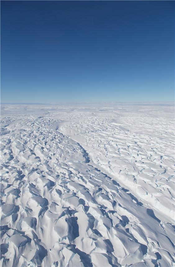 해양수산부는 미국 해양대기청(NOAA)과 공동으로 21~23일 3일간 부산 해운대에서 '한·미 해양과학기술협력 연례회의'를 개최한다. 남극 빙하 사진. 극지연구소 제공