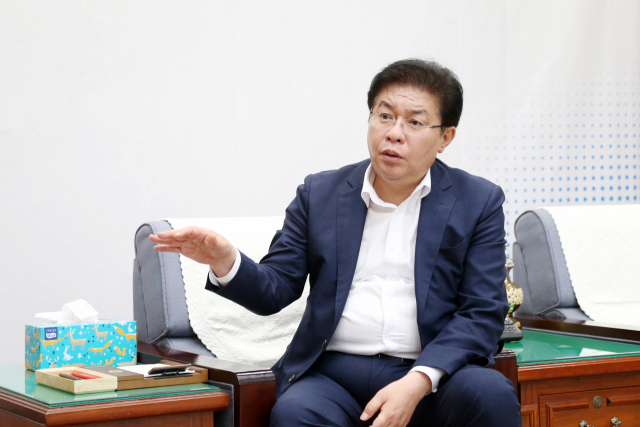 안성민 부산시의회 의장은 “부산 발전의 결정적 전기가 될 부산월드엑스포 유치를 위해 혼신의 힘을 다하겠다”고 강조했다. 부산시의회 제공