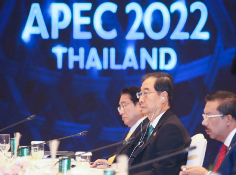 한덕수 국무총리가 19일 태국 방콕에서 열린 아시아태평양경제협력체(APEC) 2일차 본회의에 참석해 있다. 연합뉴스