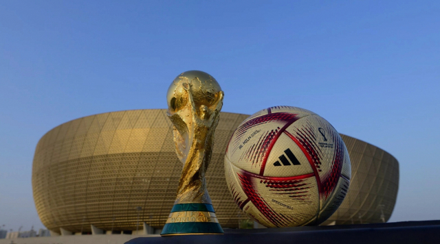 2022 카타르 월드컵 4강전부터 사용될 공인구 ‘알 힐름’. FIFA 홈페이지 캡처