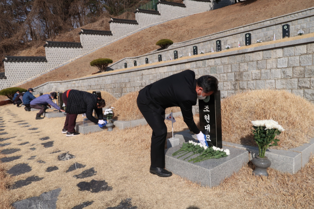 경남 창원시 국립 3·15 민주묘지에 마련된 조 열사 임시 묘소. 조 열사의 유해는 부산 영도구 동삼동에 묻힌 것으로 추정된다. 국립 3·15 민주묘지 제공