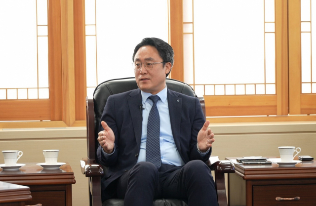 강도형 한국해양과학기술원(KIOST) 원장은 KIOST의 새로운 50년은 연구 성과를 국민들에게 돌려주는 데 집중하겠다고 밝혔다. 박혜랑 기자 rang@