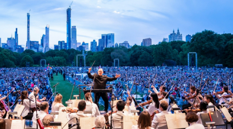 뉴욕 필하모닉 오케스트라의 여름 무료 공원 콘서트인 ‘콘서트 인 더 팍스(Concerts in the Parks)’ 장면. 뉴욕 필하모닉 홈페이지 제공