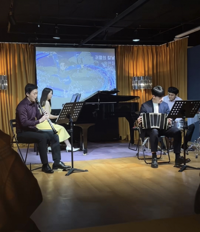 지난해 11월 필슈파스 콘서트홀에서 열린 '우리 동네 문화살롱 페스타' 공연 모습. 부산소공연장연합회 제공