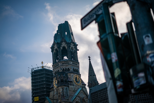 제2차 세계대전 때 파괴된 그대로 남겨진 독일 베를린의 빌헬름 카이저 교회. ⓒ박 로드리고 세희