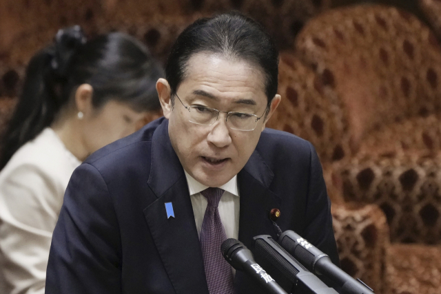 기시다 후미오 일본 총리가 18일 도쿄 참의원에서 발언하고 있다. 연합뉴스