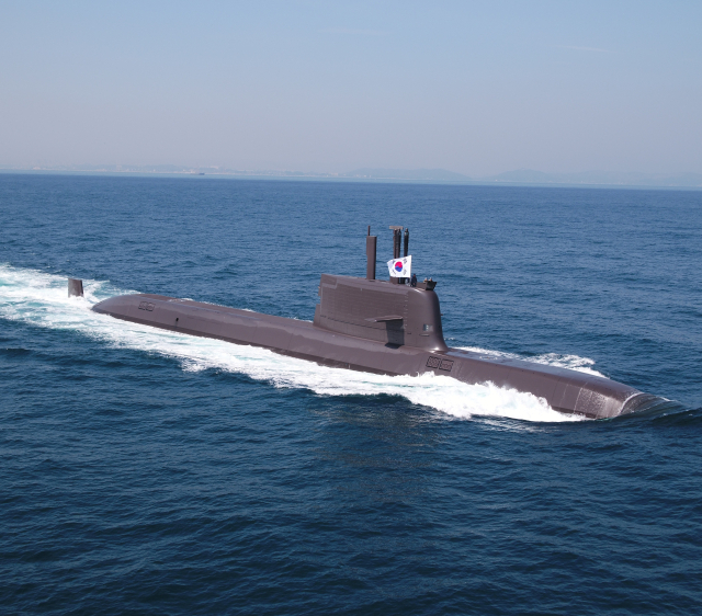 HD현대중공업이 4일 해군에 인도한 3000t급 잠수함 신채호함의 시운전 모습. HD현대중공업 제공