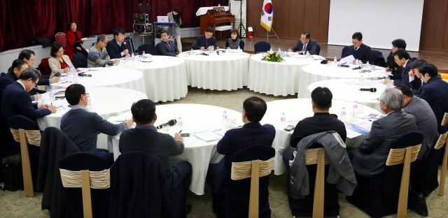 제13회 세계해양포럼 프로그램을 논의하는 첫 기획위원회가 지난 17일 열렸다. 정종회 기자 jjh@