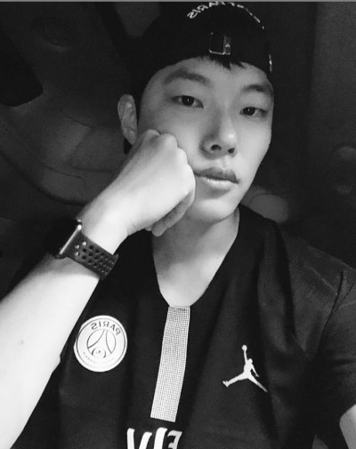 사진=류준열 인스타그램