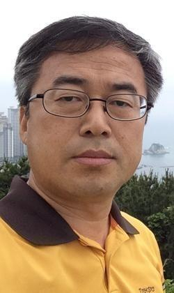 이진원 교열부장