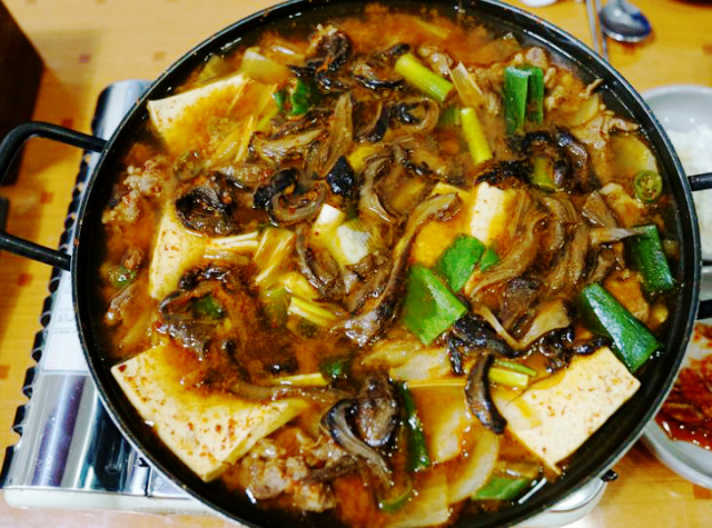 '청주시 울대찌개' 맛집 '울대마을＆황칠오리' (사진=포털사이트 업체등록사진)