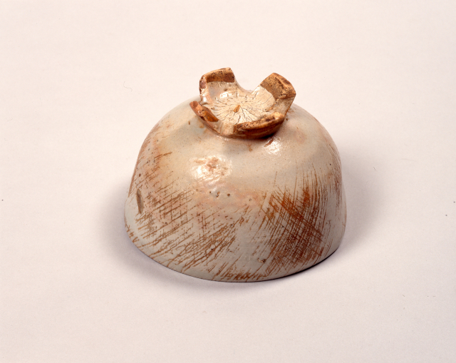 긴카이다완 뒷면.