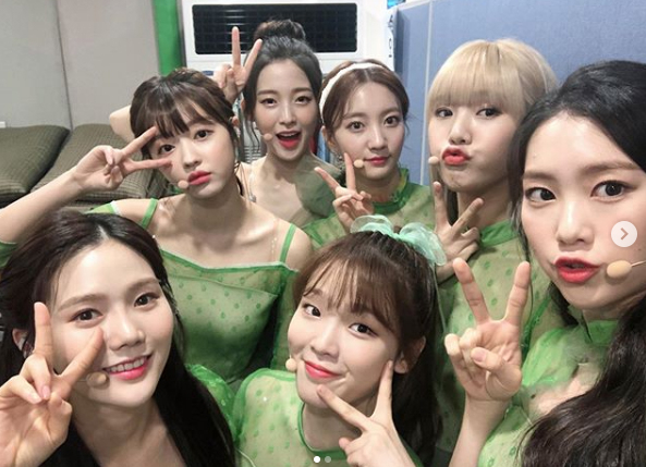 사진=오마이걸 인스타그램