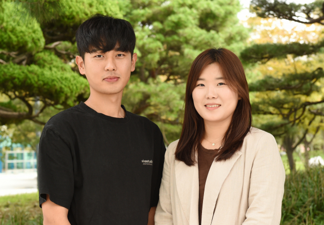 송영선(오른쪽), 손민수 연구원. 부경대 제공