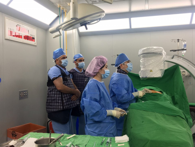 투르크메니스탄 의료진이 척추, 관절 파트 최신 수술법을 연수하고 있는 모습. 힘찬병원 제공
