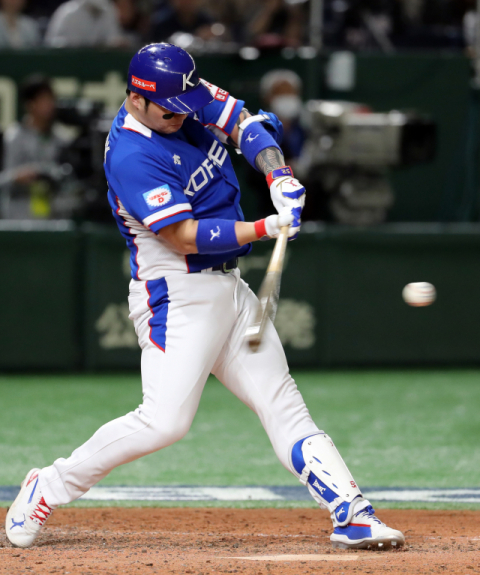 추격 적시타 날리는 박병호. 연합뉴스