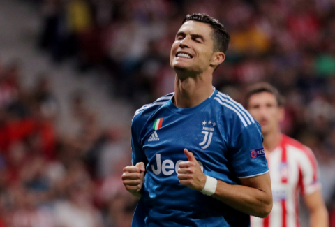 아틀레티코 마드리드 상대 챔피언스리그 조별경기 1차전서 아쉬워하는 유벤투스 호날두. 로이터연합뉴스.