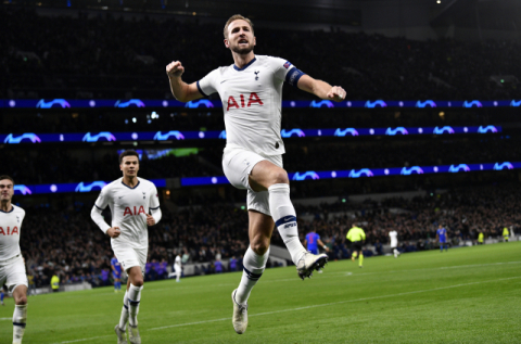 올림피아코스 상대로 동점골 넣고 기뻐하는 토트넘 해리케인. EPA연합뉴스.