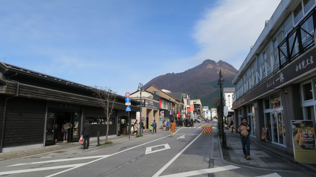 일본 규슈 오이타현 온천마을 유후인역 앞의 최근 모습. 일본 여행 불매운동으로 한국인 여행객의 발길이 끊기면서 성수기인데도 거리와 상점이 예년에 비해 한산하다.