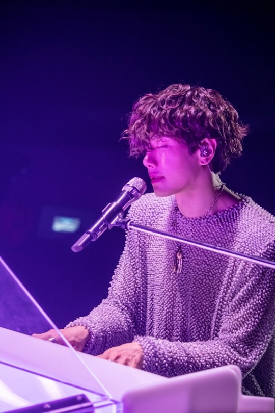 박효신. 글러브엔터테인먼트 제공