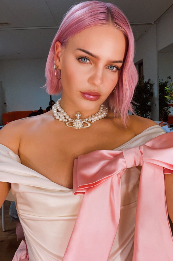 앤 마리 인스타그램