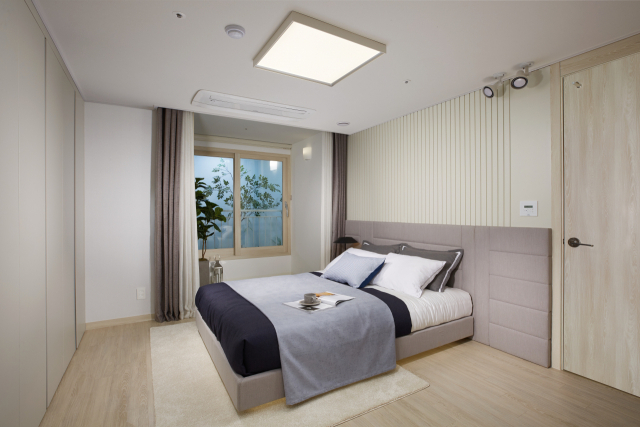 쌍용건설이 부산 해운대구 중동 해운대초등학교 인근 부지에 짓는 ‘쌍용 더 플래티넘 해운대’의 견본주택 내부 모습. 쌍용건설 제공