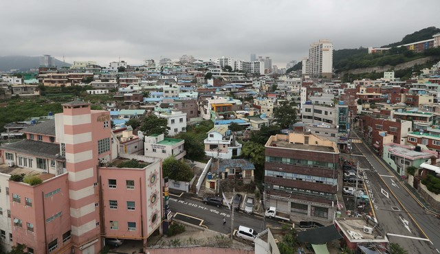 뉴스테이 연계형 재개발로 추진중이던 부산 남구 우암1구역. 부산일보DB