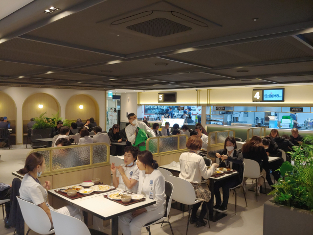 할매손충무김밥 제공