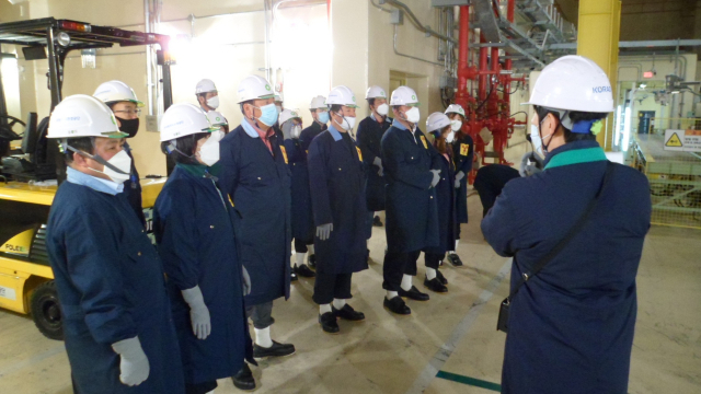 한국원자력환경공단은 23일 경주시월성원전·방폐장민간환경감시기구 위원, 경주시 관계자 등이 참관한 가운데 처분시설 인수검사를 진행했다. 원자력환경공단 제공