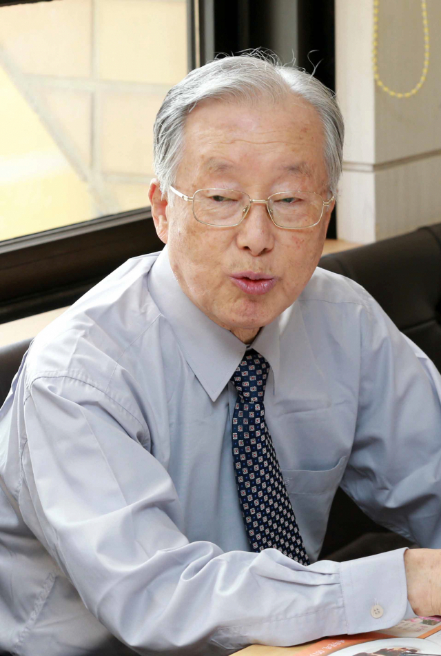 소설가 고 이규정. 부산일보DB