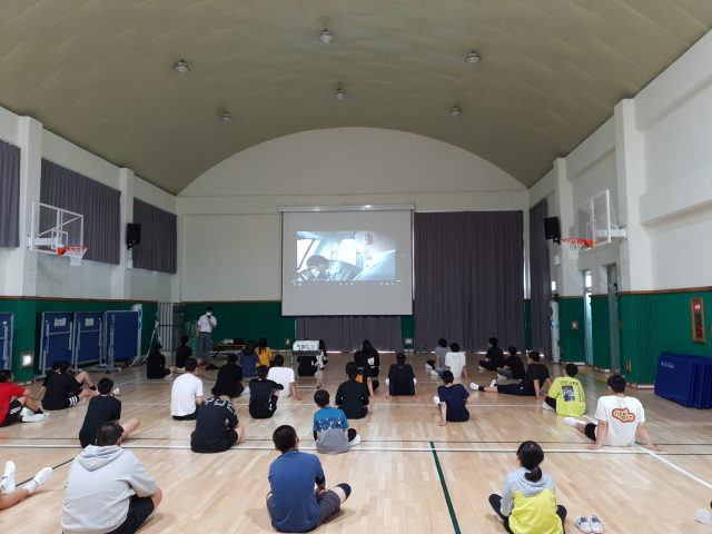부산교통공사가 경남 거제시 외포중학교에서 진로체험버스를 운영했다. 부산교통공사 제공