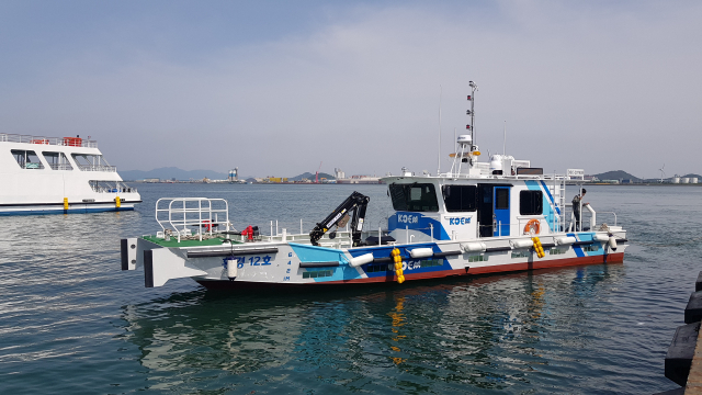 방제선. 사진 : KOEM