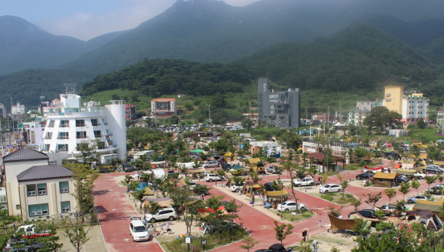 학동자동차야영장 전경. 한려해상동부사무소 제공