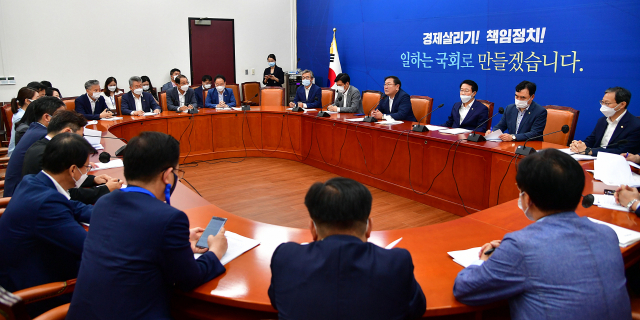 20일 오전 국회에서 더불어민주당 정책조정회의가 열리고 있다. 김종호 기자