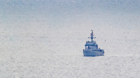 지난 7월 1일 오전 인천시 옹진군 대연평도 앞 바다에서 우리 해군 고속정이 움직이고 있다. 연합뉴스