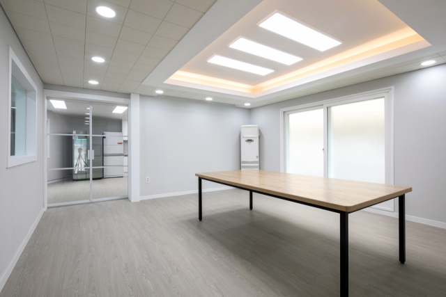 신애지역아동센터 리모델링 뒤 교육공간. 부산건축제조직위원회 제공