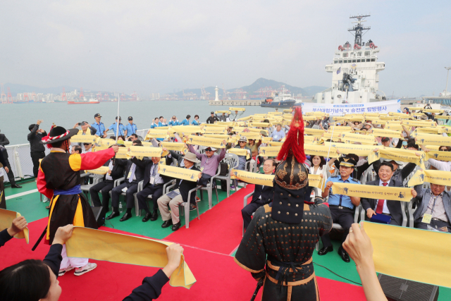 지난해 부산해양경찰서 전용부두 1503함 함상에서 열린 부산대첩 기념식. 부산일보DB