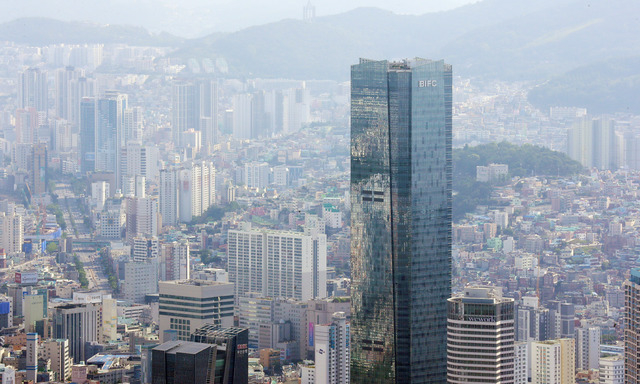 부산 남구 문현동 부산국제금융센터(BIFC). 부산일보DB