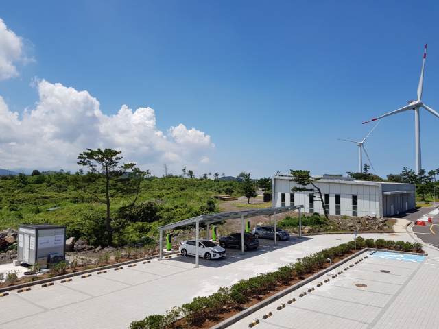 분산전원 하이브리드형 태양광 ESS 기반 전기차 충전시스템. 에너지기술연구원 제공