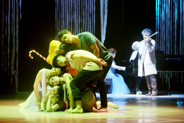 ‘붐붐 발레 갈라 퍼포먼스’에서 선보일 ‘분홍신 그 남자 2030’. 김옥련발레단 제공