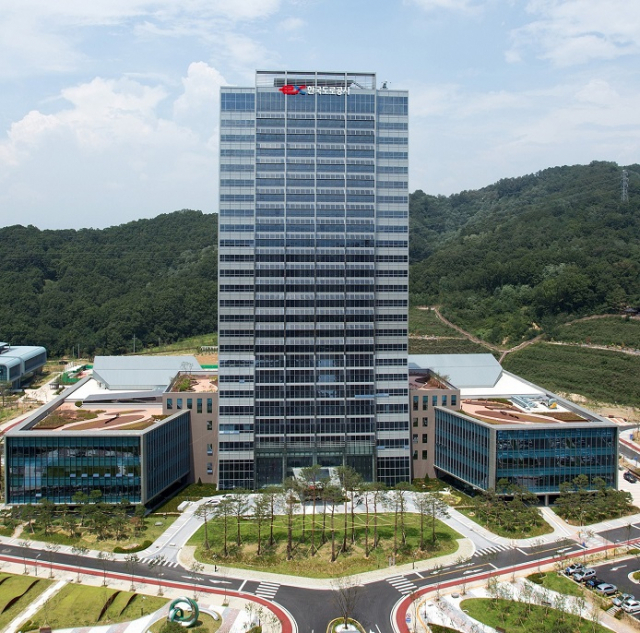 경북 김천에 위치한 한국도로공사 본사 사옥.