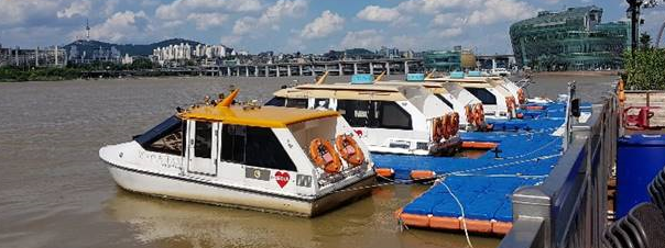 서울 한강 수상택시. 부산시 제공