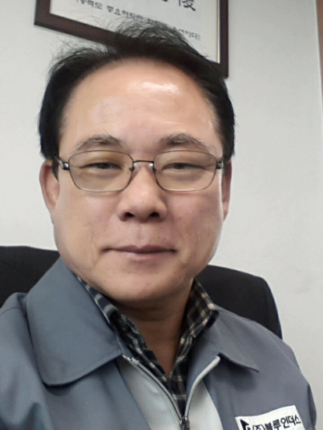 한국연예인야구협회 초대 총재 정천식 블루인더스 대표.