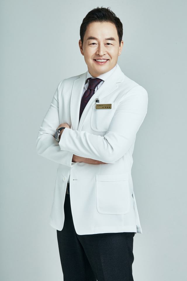 제4회 부산의료산업대상 이사장 수상자 박효순 누네빛안과 원장. 누네빛안과 제공